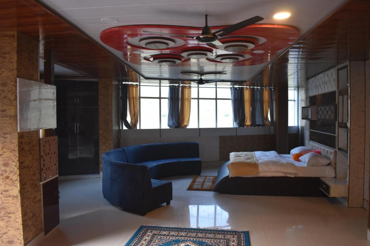 Jai Maa Bhagwati Hotel Pithorāgarh 外观 照片