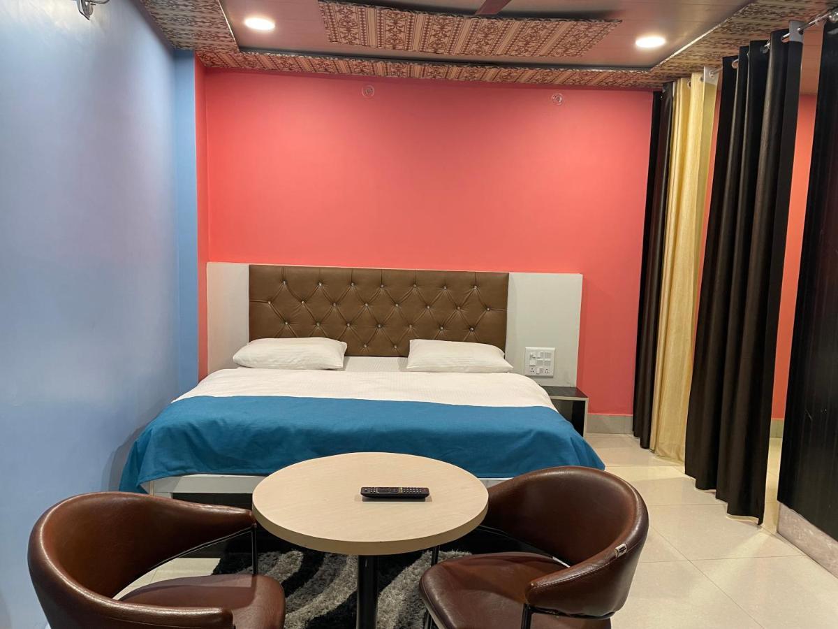 Jai Maa Bhagwati Hotel Pithorāgarh 外观 照片